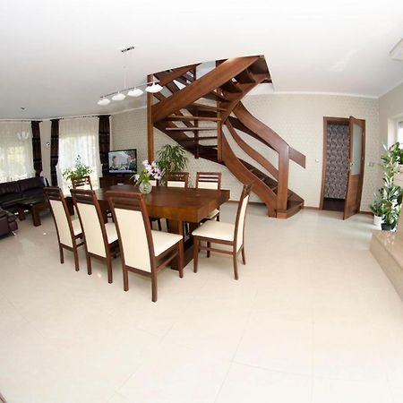 Villa Hof Любонь Екстер'єр фото