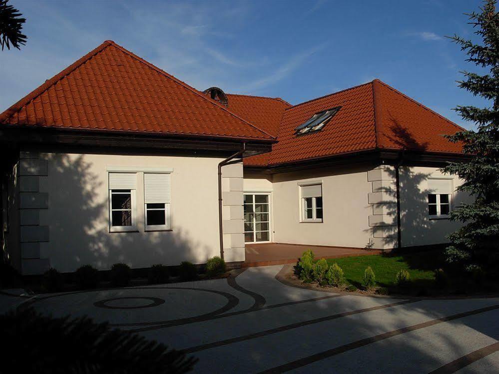 Villa Hof Любонь Екстер'єр фото